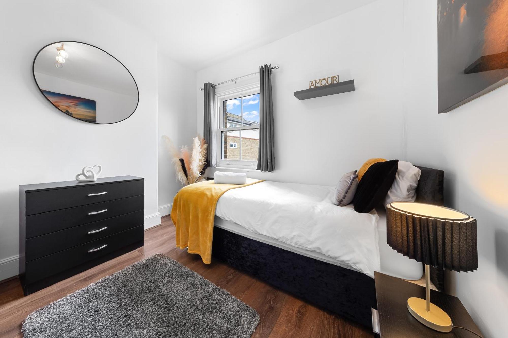 The Hogwarts Retreat - Cinema Room - Special May Offer - 25Th - 31St Watford  Exteriér fotografie
