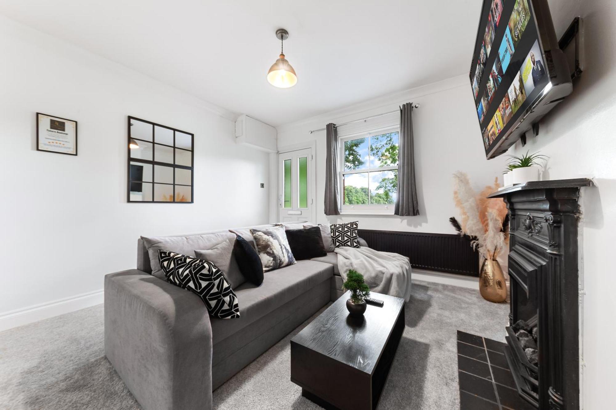 The Hogwarts Retreat - Cinema Room - Special May Offer - 25Th - 31St Watford  Exteriér fotografie