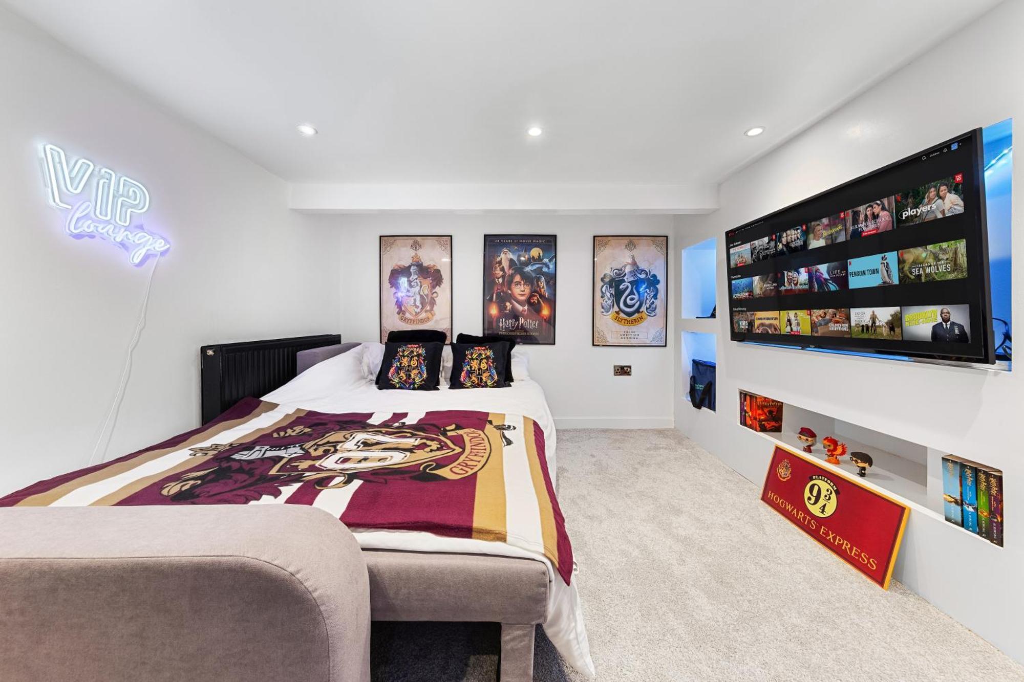The Hogwarts Retreat - Cinema Room - Special May Offer - 25Th - 31St Watford  Exteriér fotografie