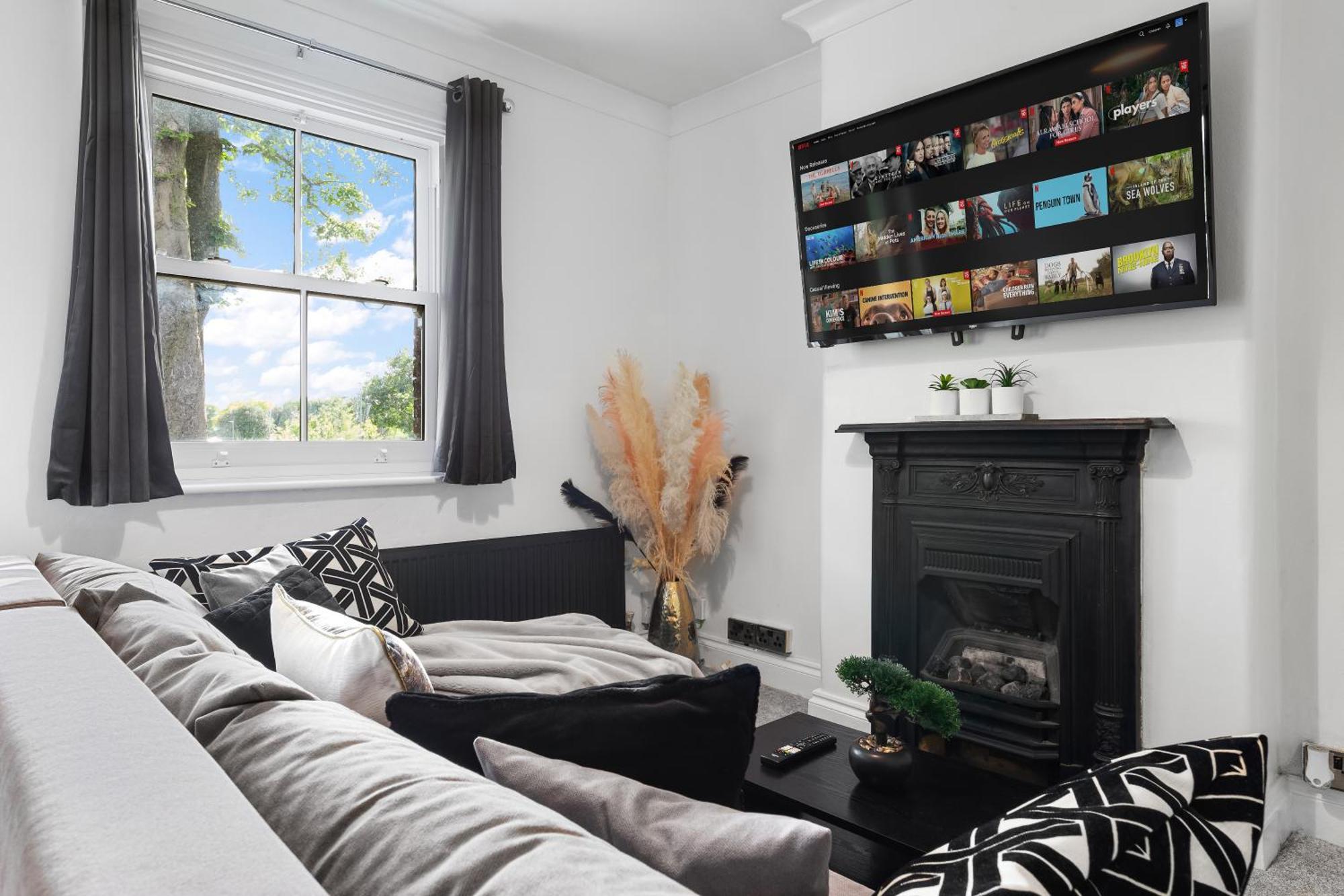 The Hogwarts Retreat - Cinema Room - Special May Offer - 25Th - 31St Watford  Exteriér fotografie