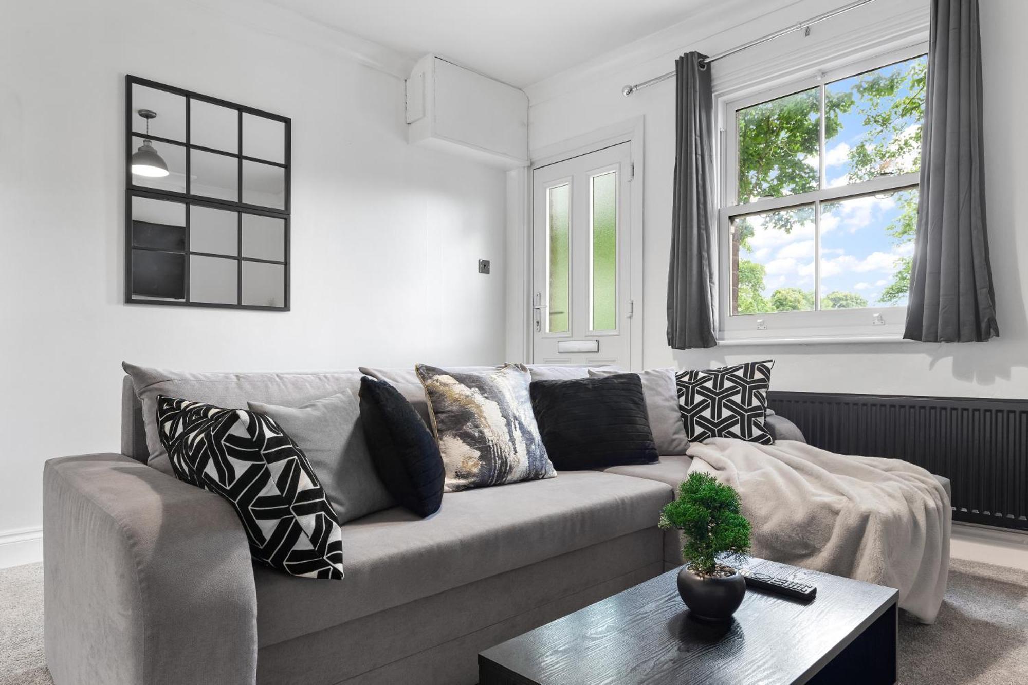 The Hogwarts Retreat - Cinema Room - Special May Offer - 25Th - 31St Watford  Exteriér fotografie